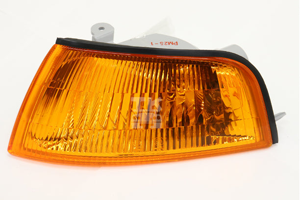 Mitsubishi Передний угловой фонарь левый - CP9A ##868101025 