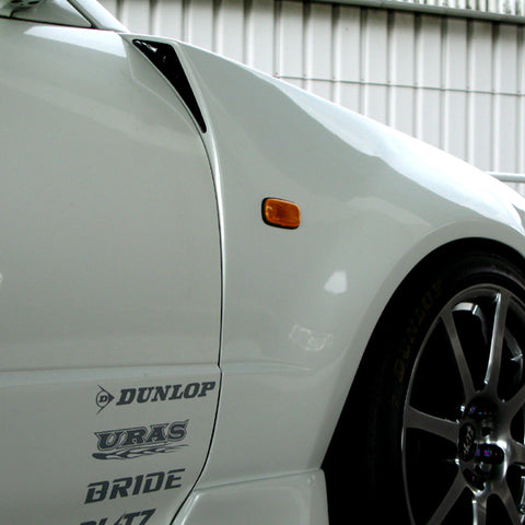 Комплект передних крыльев URAS TYPE-R (ширина 18 мм) - Skyline R34 2Dr/4Dr ##901101054 