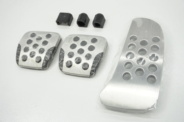 NISSAN Aluminum Pedal Cover Set - Skyline BNR34 18016-AB000 46531-AB000 #663111101S1 NISSAN