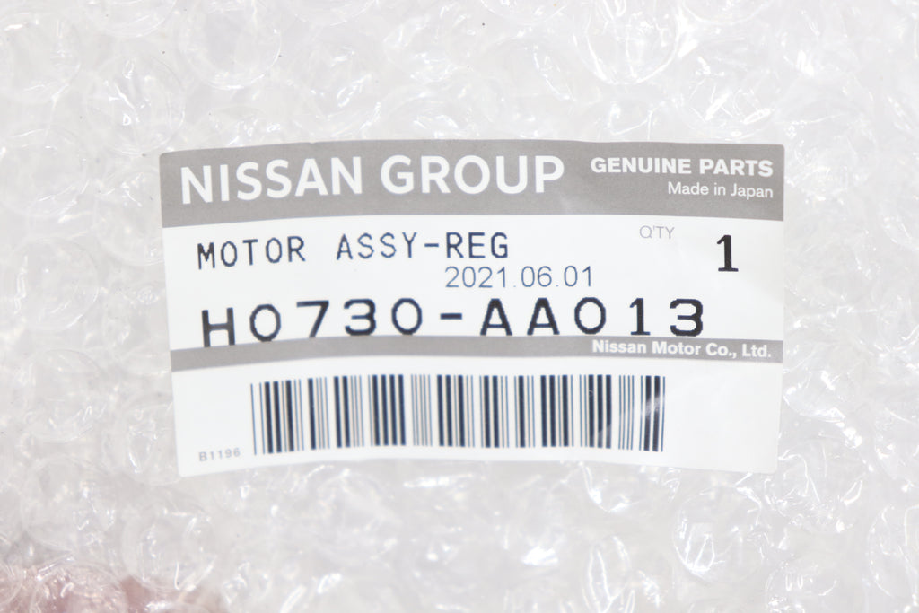 NISSAN Электропривод стеклоподъемника передний правый - ER34 4 двери #663101840 