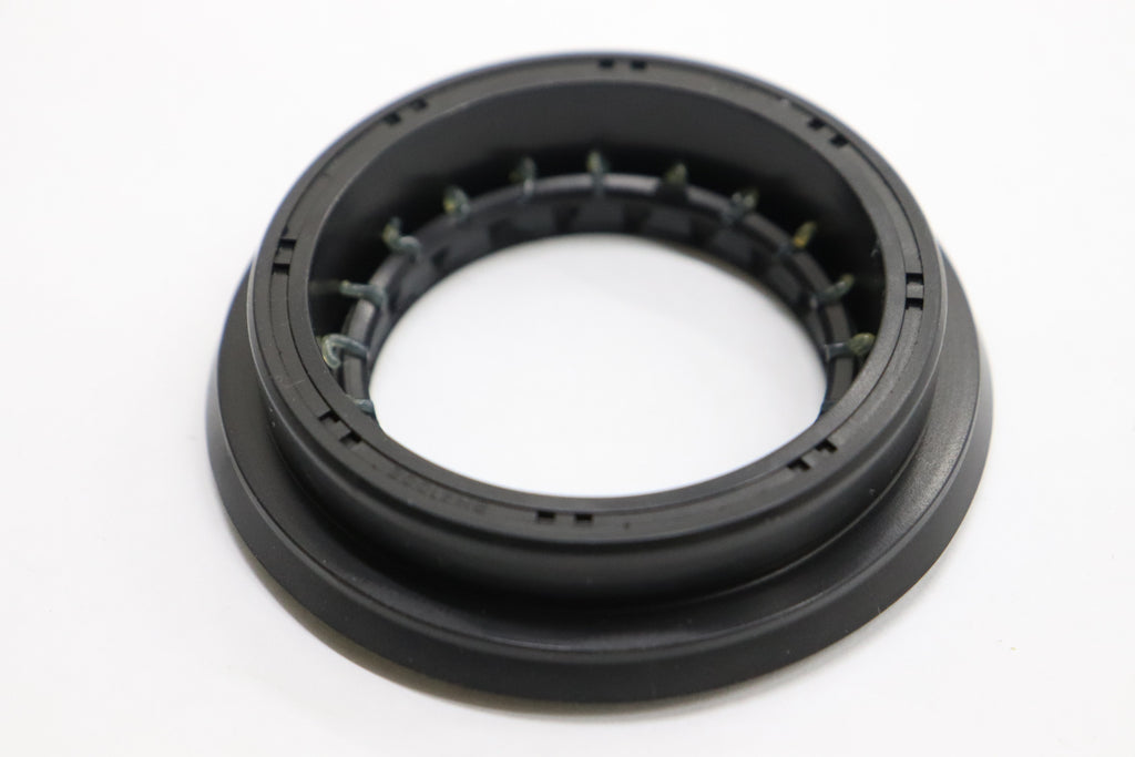 Сальник выходного вала раздаточной коробки NISSAN - Skyline BNR32 BCNR33 BNR34 #663151625 